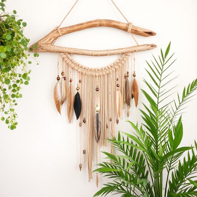 Driftwood & Natural Elements